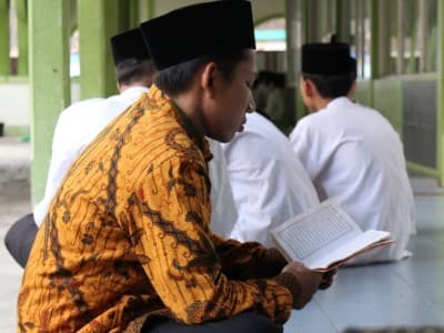 Hikmah Membaca Surat al-Kahfi di Malam Jumat