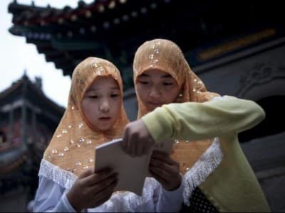 Saat Teman-Teman Memanggilku ‘Cino Kenthir’