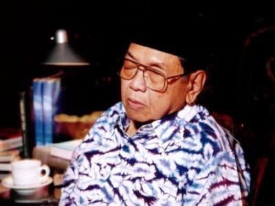 Gus Dur, Sosok yang Lekat dengan Kendaraan Umum