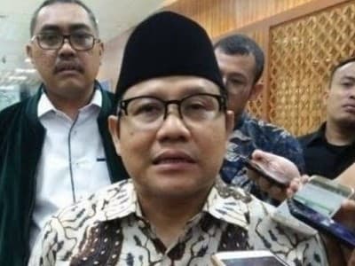 Wakil Ketua DPR: Penghapusan Guru dari Formasi CPNS Harus Ditolak