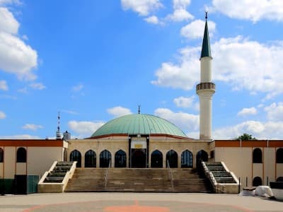 Austria Wajibkan Pendaftaran Imam