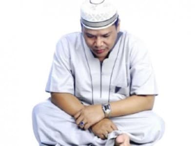 Innalillahi Muqadam Tarekat Tijaniyah dari Garut KH Dang Fathurrahman Wafat