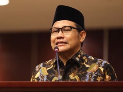 Wakil Ketua DPR Ajak Masyarakat Ikuti Vaksinasi