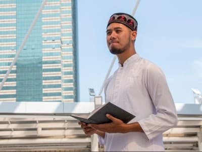 Khutbah Jumat: Pentingnya Menjaga Amanah Ilmu