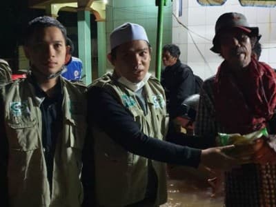 Banjir di Kalsel, NU Care Distribusikan Makanan hingga Malam