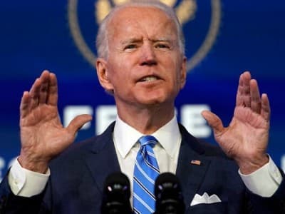 Joe Biden Cabut Larangan Negara Muslim Masuk AS di Hari Pelantikan