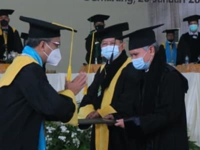 Doktor Kehormatan Kiai Afifuddin Muhajir, Ketua PBNU: Langkah Cermat dan Tepat UIN Walisongo