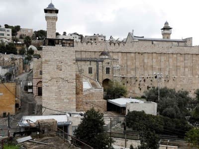 Israel Dilaporkan Hancurkan Masjid-Sekolah yang Sedang Dibangun di Hebron