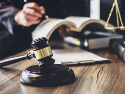 Perlu Ketentuan Larangan Intervensi Presiden dalam Proses Pidana