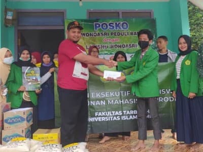 Galang Dana di Jalan, Mahasiswa UIJ Sumbang Korban Banjir