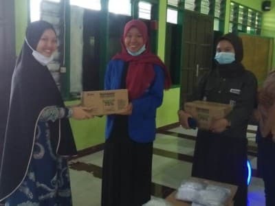 PMII Bulukumba Bantu Pesantren Alat-alat Kesehatan