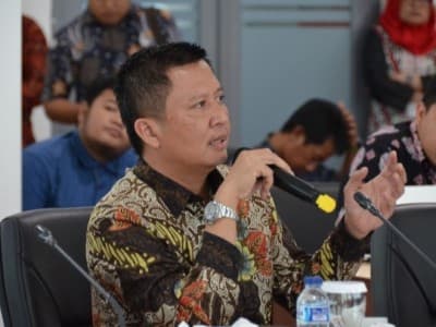 Anggota Komisi XI Soroti Kesejahteraan Petani Tembakau