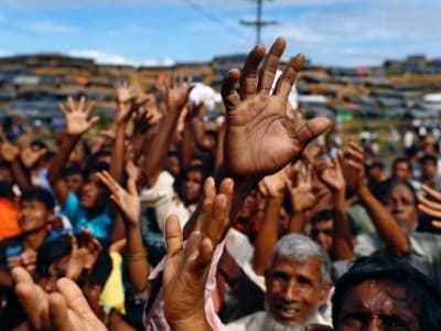 Bangladesh Relokasi 1.778 Warga Rohingya ke Pulau Terpencil