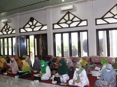 Kabupaten Ini Gelar Khataman Qur’an 12.000 Kali Songsong HUT Ke-12