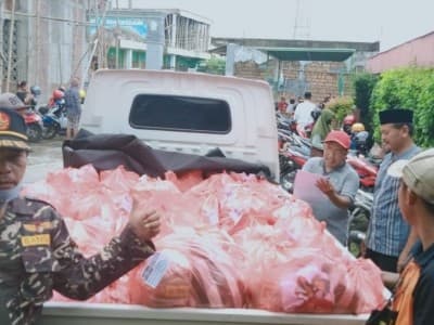 LAZISNU Jombang Bantu Masyarakat Terdampak Banjir dan Longsor