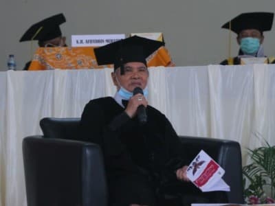 Kiai Afifudin Muhajir, Antara Masa Muda tanpa Cita-cita dan Ajaran Ta’lim Al-Muta’allim