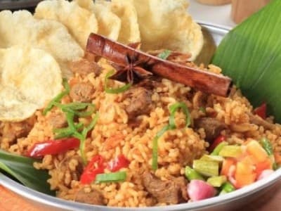 Mencicipi Gurihnya Nasi Kebuli ala Muslimat NU Pringsewu