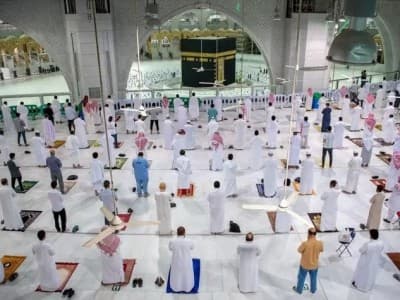 Arab Saudi Perpanjang Pembatasan Aktivitas 20 Hari ke Depan