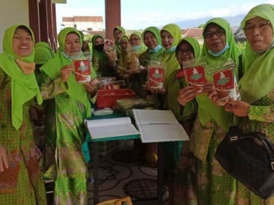 Muslimat NU Jember Luncurkan Produk Makanan