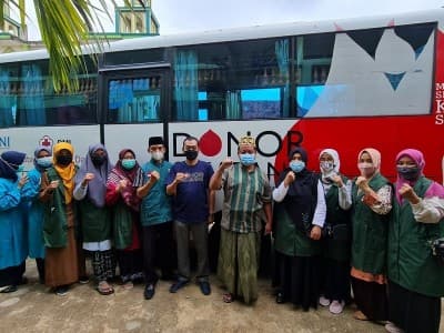 Gandeng PMI, Pesantren Darul A’mal Metro Gelar Donor Darah