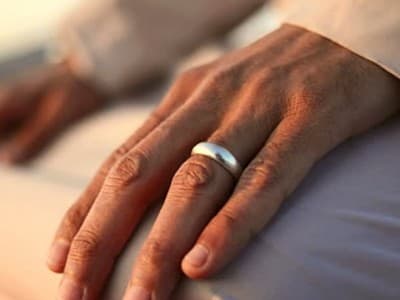 Shalat Khusyuk Menurut Imam Al-Ghazali