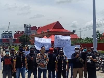 NU Kencong Desak Pemerintah Tuntaskan Kasus Pelarangan Shalat Jumat para Buruh Semen