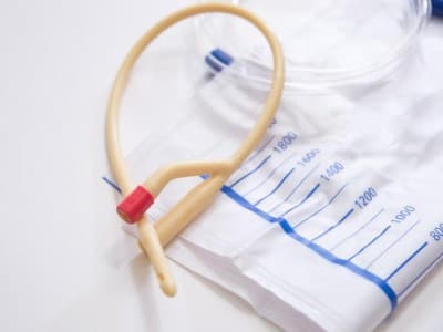 Shalat dengan Selang atau Kateter Urine