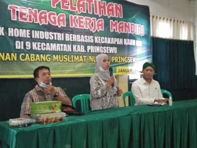 Muslimat NU Pringsewu Gelar Pelatihan Tenaga Kerja Mandiri