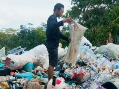 Pelajar NU di Way Kanan 'Sulap' Sampah Jadi Bernilai Ekonomi