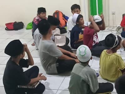Melihat Pesantren Weekend di Al-Huda Parung Bogor