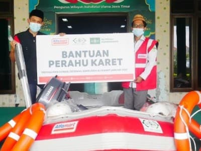 Relawan Bencana LAZISNU Jatim Kini Miliki Perahu Karet