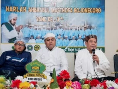 Habib Syech Ingatkan Pencinta Shalawat Harus Selalu Bersama Kiai NU