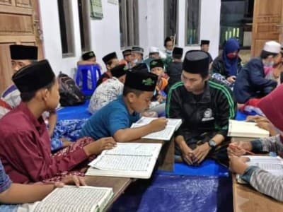 Mahasiswa KKN di Demak Dampingi Anak dari Ketergantungan pada Gawai
