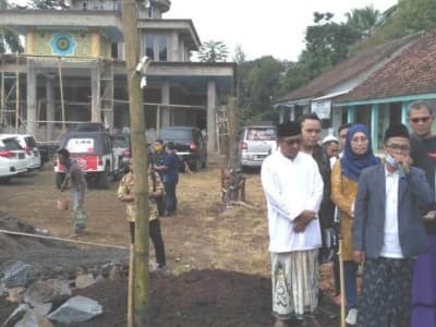 Reseller Kopi Produk Pesantren Ihya’ussunnah Jember Bangun Asrama Santri