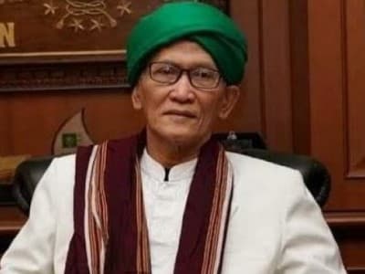 Kiai Miftach: Istri adalah Tanda Kekuasaan Allah untuk Ketenangan Jiwa