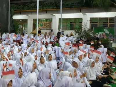 Khutbah Jumat: Menjadi Warga Baik untuk Negara yang Baik