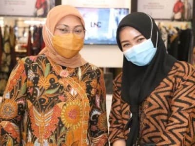 Hadiri Festival Busana Muslim, Menaker Terpincut Karya Siswa BBPLK Semarang