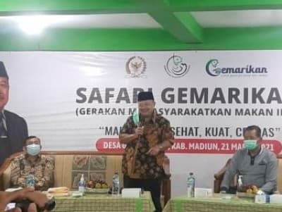 Bersama KKP, Anggota Komisi IV DPR Gelar Edukasi Masyarakat Konsumsi Ikan