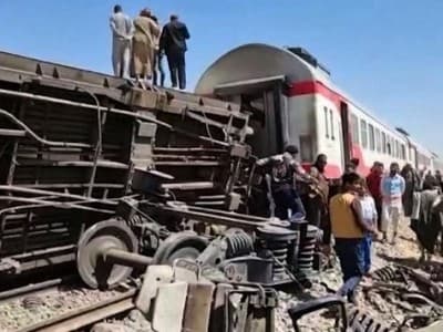 Dua Kereta Saling Tubruk di Mesir, 32 Orang Meninggal dan 66 Luka-luka