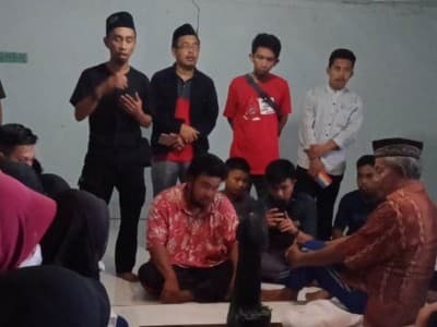 Menziarahi Makam Ulama di Bulukumba