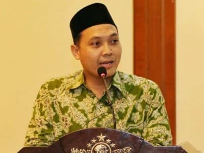 Kiai Bukhori: Belajar pada Ulama, Hindari Pemahaman Agama Keliru