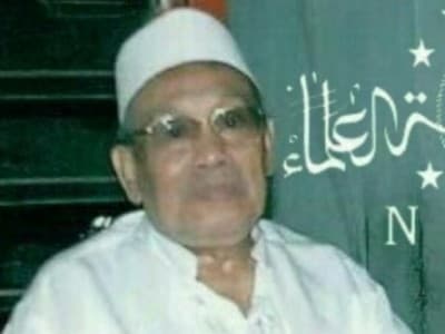 Mengenang Almarhum Mama Qusyaeri Cirebon dan Nasihat-nasihatnya 