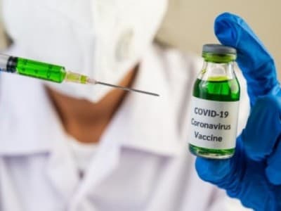 Vaksinasi untuk Guru Ditargetkan Rampung Juni 2021