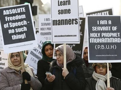 Barat Diminta Perlakukan Sama Penghina Nabi Muhammad dan Penyangkal Holocaust