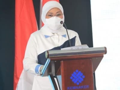 Ekspresikan Perjuangan Buruh, Menaker bersama Serikat Pekerja dan Pengusaha Rayakan May Day