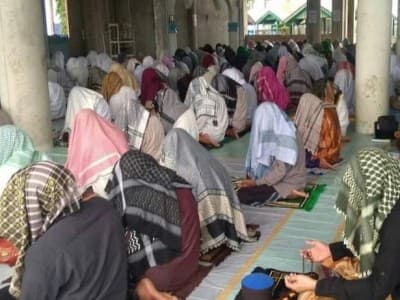 Melihat Tradisi Suluk Ramadhan di Dayah Darussalam Labuhan Haji Aceh