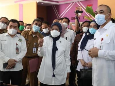 Ida Fauziyah Berikan Apresiasi ke Perusahaan yang Telah Berikan THR