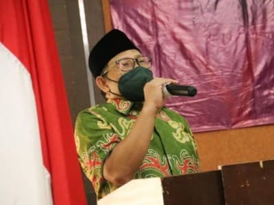 Saat Dua Hari Besar Tiba Bersamaan, Wakil Ketua DPR: Kuatkan Persaudaraan