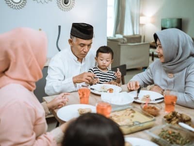 Ini 10 Keutamaan Silaturahim