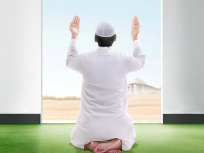 Khutbah Jumat: Momen Berbenah Diri Pasca-Ramadhan